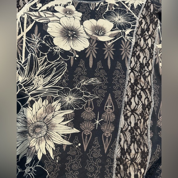 VANILLA SUGAR vintage 3/4 sleeve women's shirt with unique floral patterns. - Picture 3 of 5